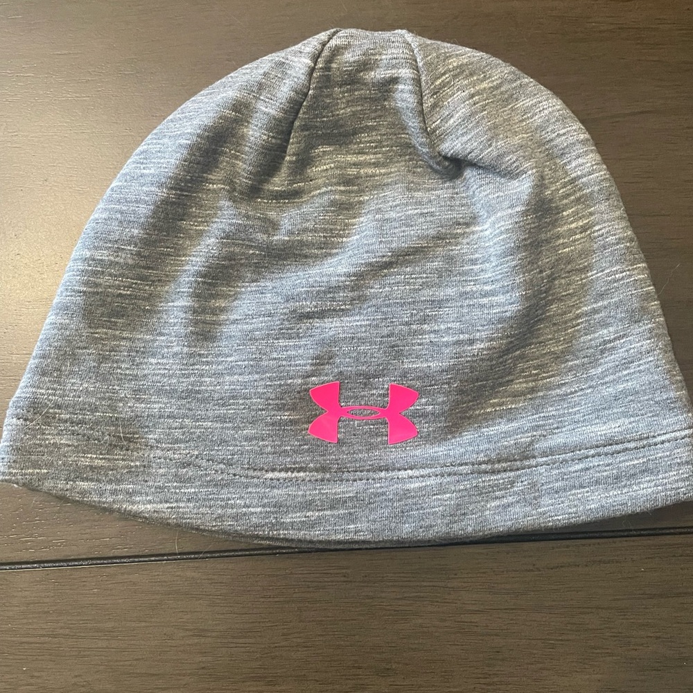 Under Armour beanie